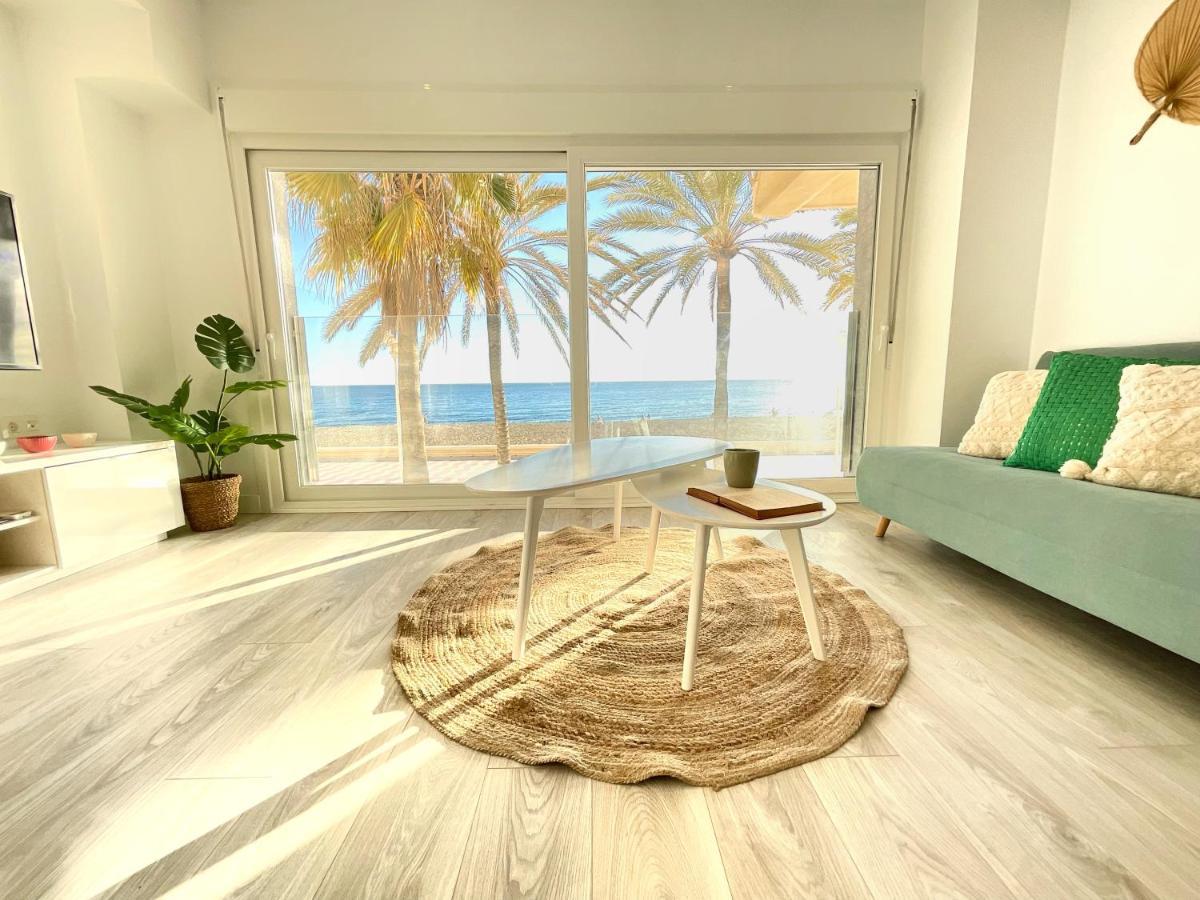 Cs6 Kaleria Suites Almeria Exterior photo