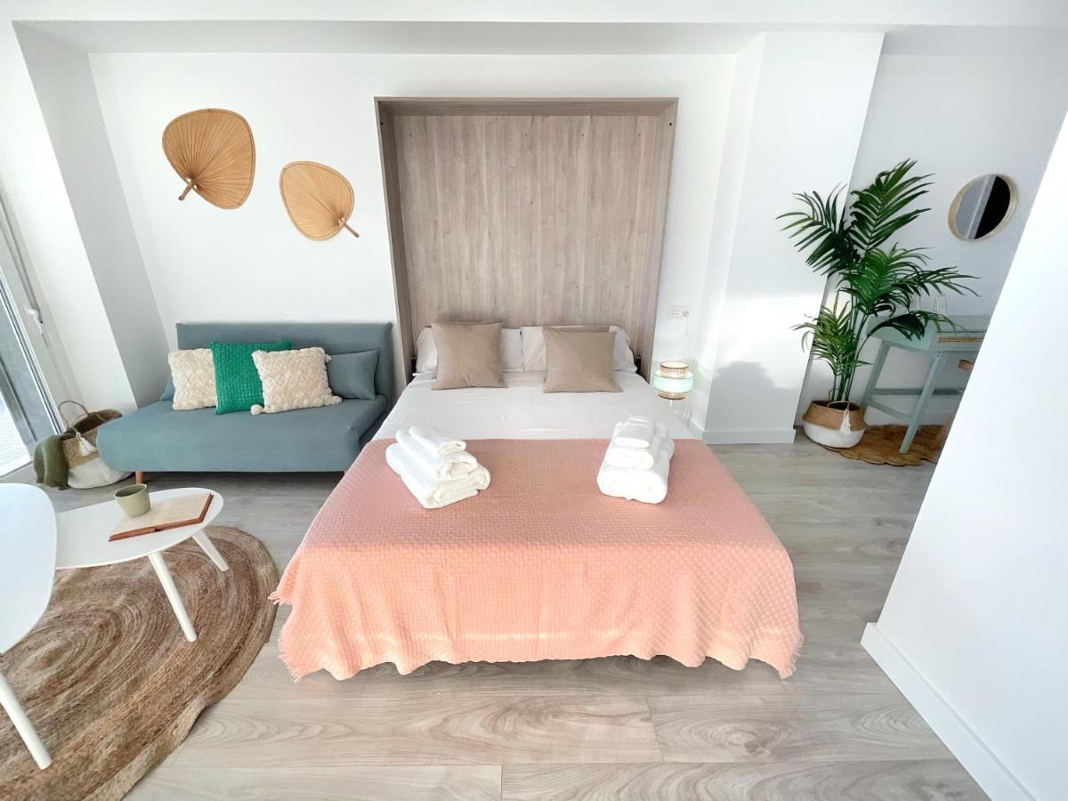 Cs6 Kaleria Suites Almeria Exterior photo