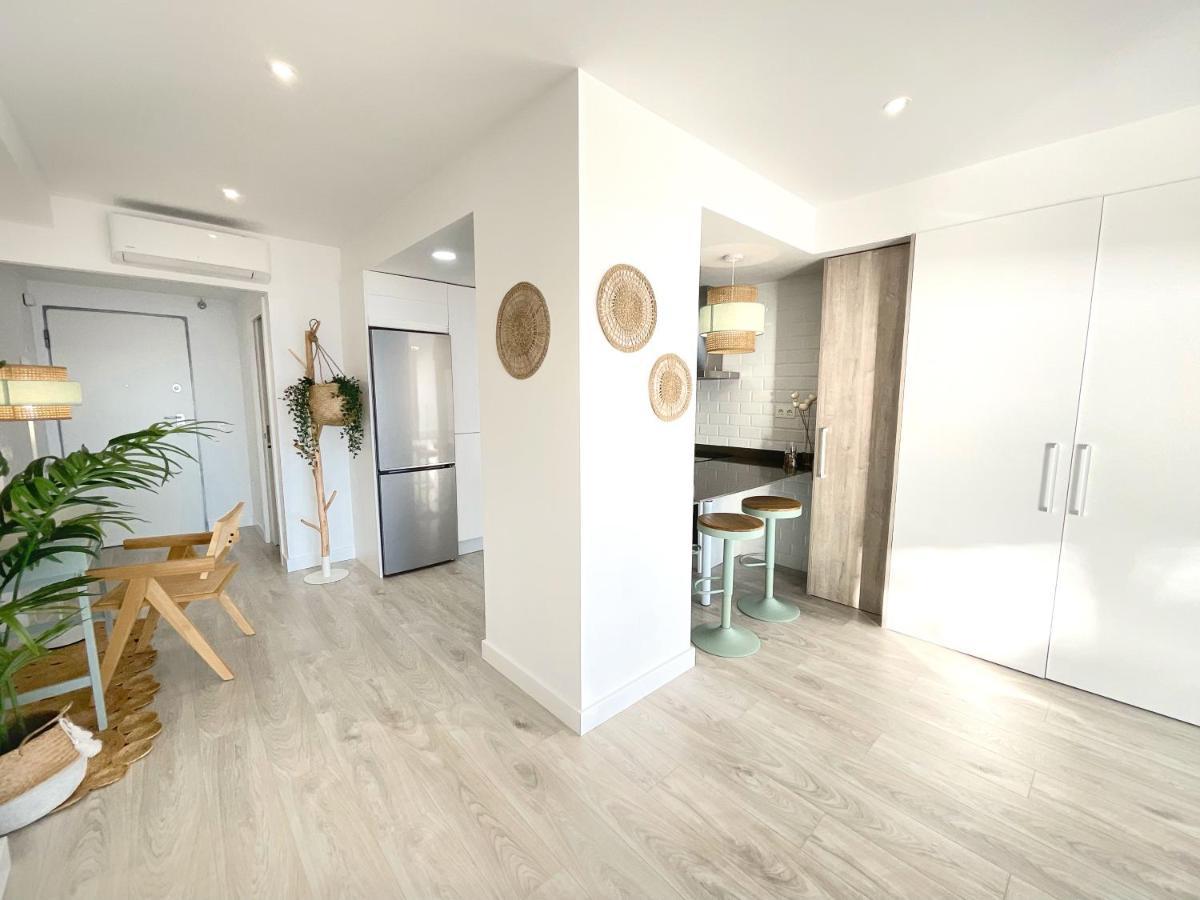 Cs6 Kaleria Suites Almeria Exterior photo