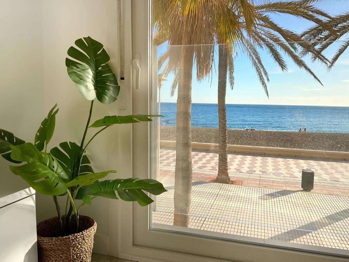 Cs6 Kaleria Suites Almeria Exterior photo